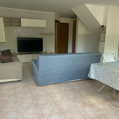 Apartment Con Giardino, A 10 Minuti Dal Mare 